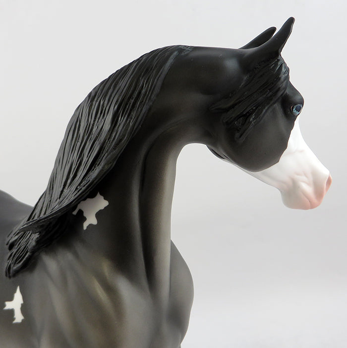 PS TASER-OOAK BLACK PAINT ARABIAN MODEL HORSE 1/25
