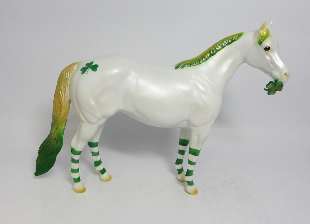 OISIN-OOAK ST PATRICKS DAY DECORATOR ISH MODEL HORSE WITH CLOVER IN MOUTH