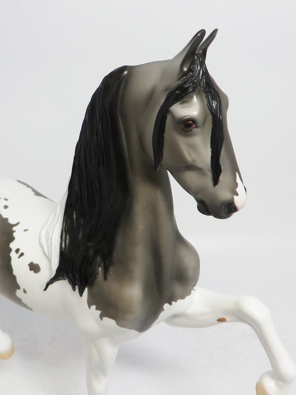 NIVEN-LE-4 GREY PAINT SADDLE BRED MODEL HORSE SUPER BOWL SALE 2018