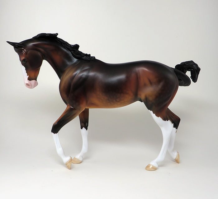 AMERICAN HERO - DAPPLE SEAL BAY PAINT THOROUGHBRED - LE4 - 11/6