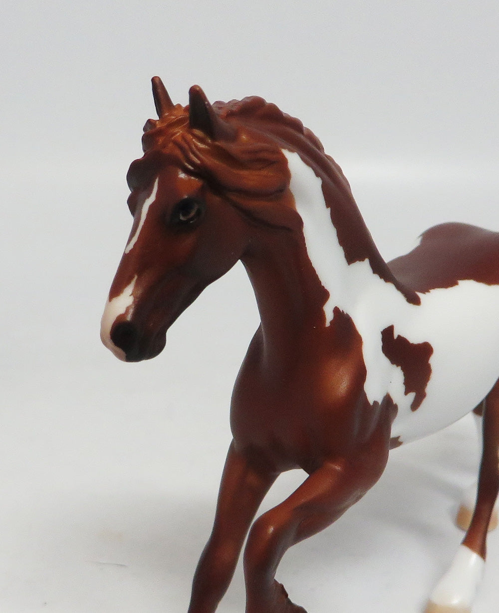 DALARY-OOAK CHESTNUT PAINT FRESIAN CHIP MODEL HORSE SUPER BOWL SALE 2018