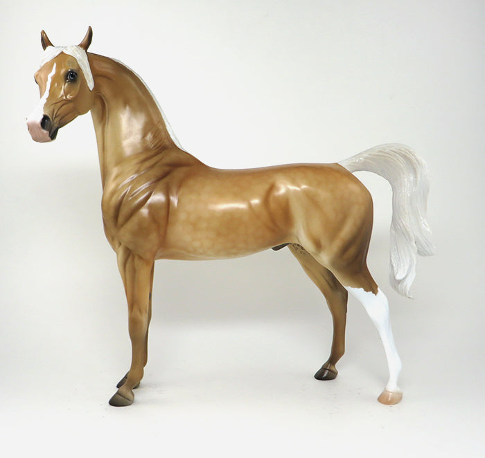 ARABIAN MODEL HORSE