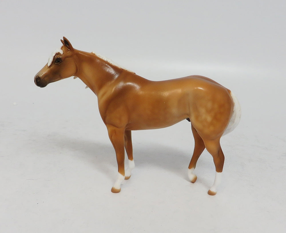 GOING FOR THE GOLD-LE-5 PALOMINO STOCK HORSE CHIP MODEL HORSE SUPER BOWL SALE 2018