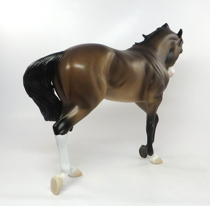 DANCE AWAY-OOAK BUCKSKIN PINNED EAR THOROUGHBRED MODEL HORSE 8/29