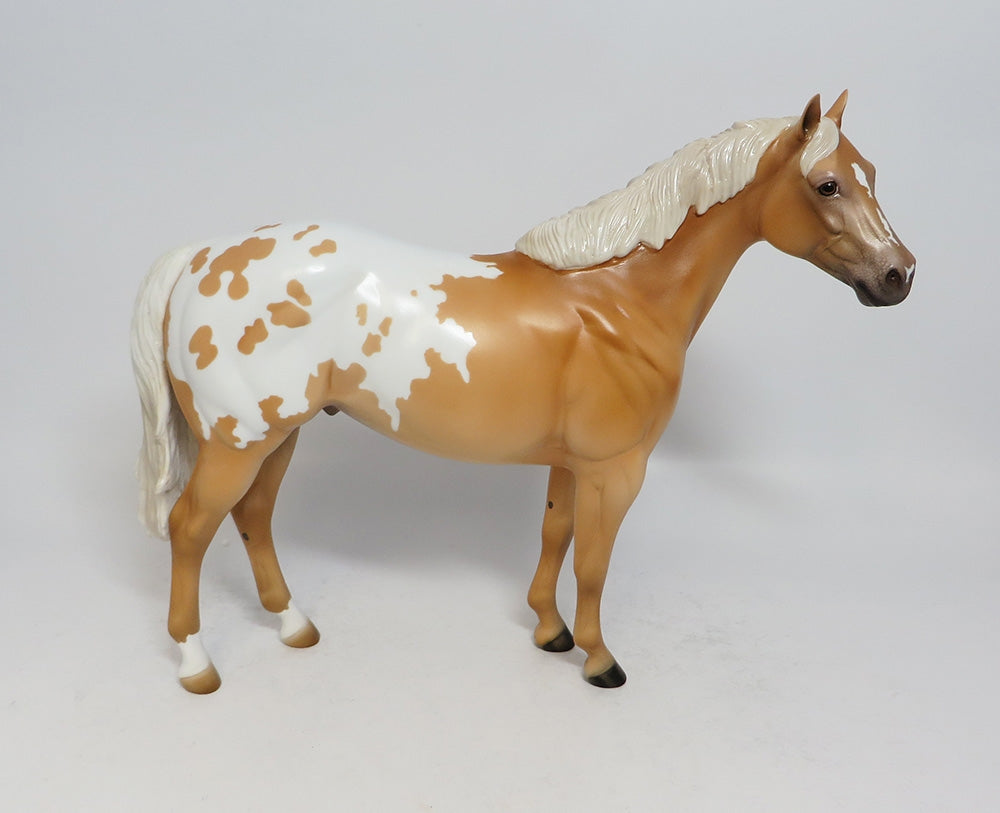 WHO KNEW-LE-3 PALOMINO APPALOOSA ISH MODEL HORSE SUPER BOWL SALE 2018