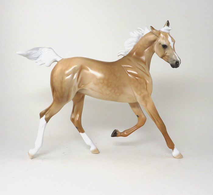 YESTERDAYS NEWS - OOAK DAPPLE PALOMINO MODEL HORSE YEARLING - 11/6