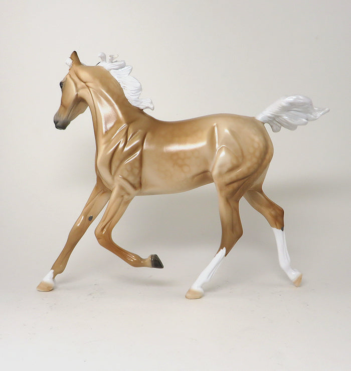 YESTERDAYS NEWS - OOAK DAPPLE PALOMINO MODEL HORSE YEARLING - 11/6