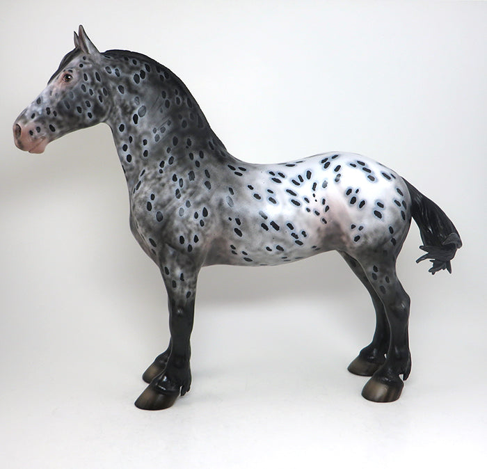 DRAFTER MODEL HORSE