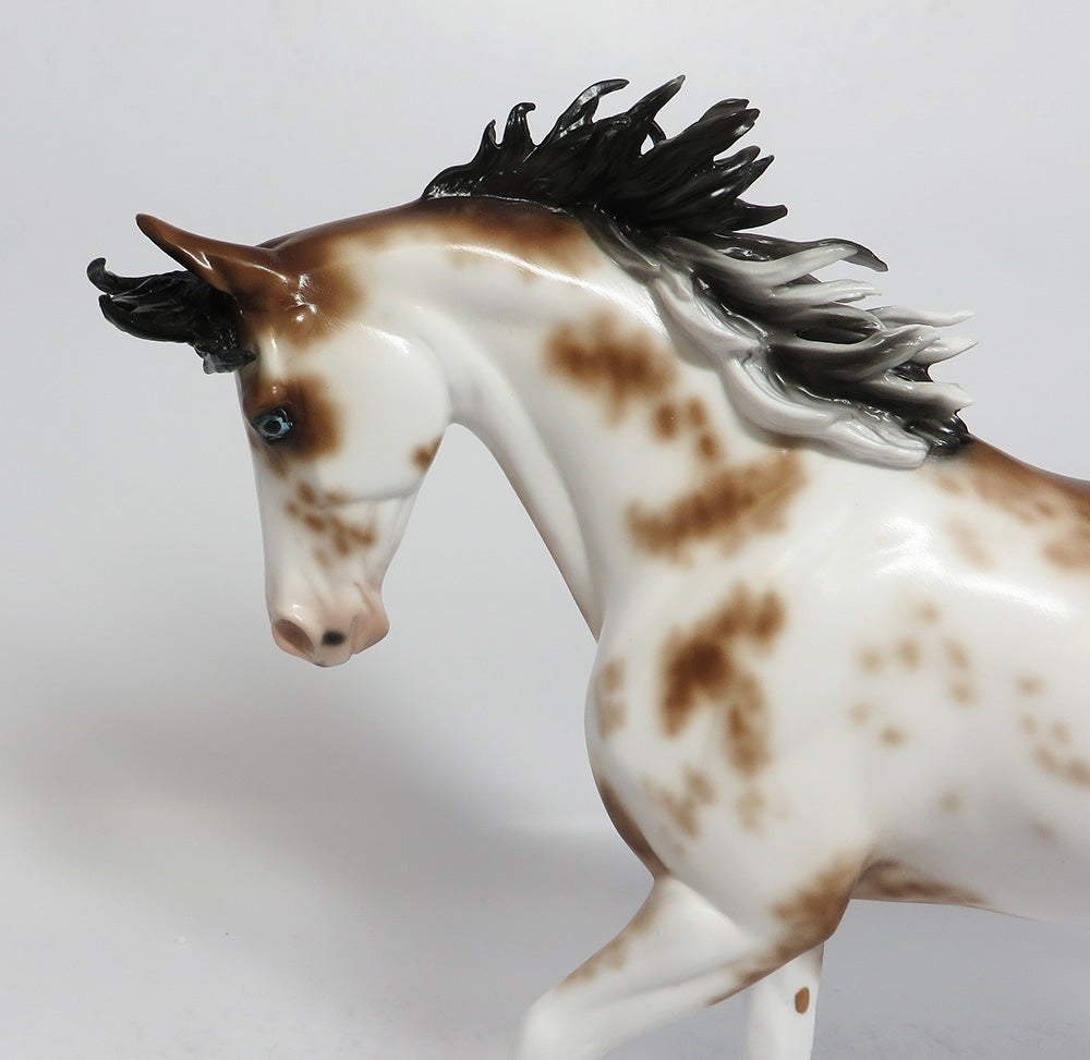 GREAT LESLIE-OOAK BAY SOBINO THOROUGHBRED MODEL HORSE BY SHERYL LEISURE