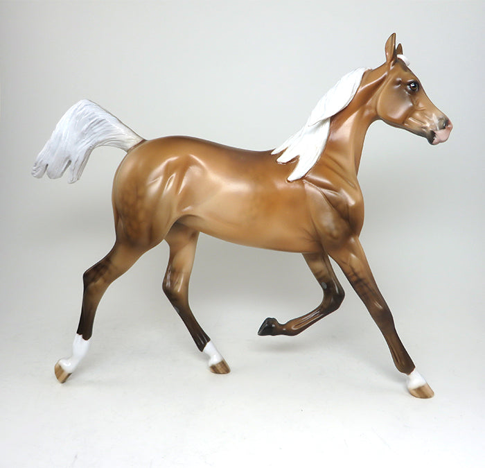 YEARLING MODEL HORSE