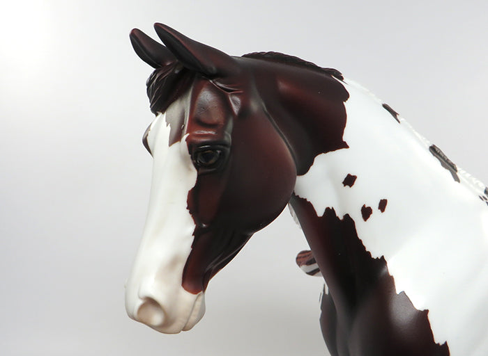 TWISTED STORM-OOAK LIVER CHESTNUT PAINT PALOUSE MODEL HORSE 8/31