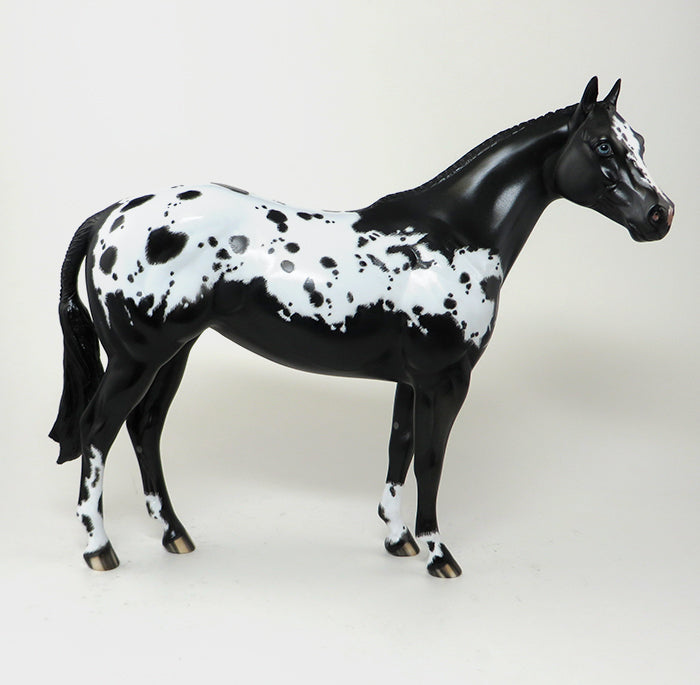 ISH MODEL HORSE