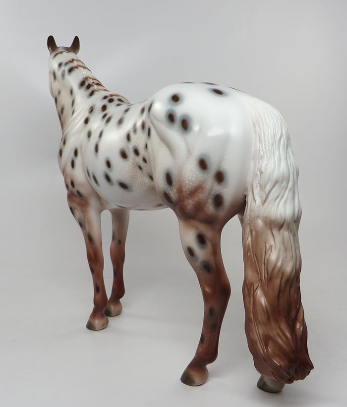 ONE OF KIND MODEL HORSE 