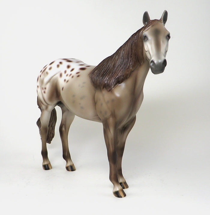 ISH MODEL HORSE