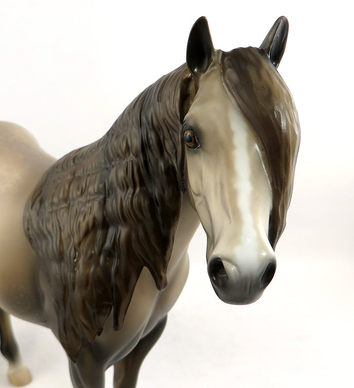 SUCH AN EGO-OOAK CHESTNUT GOING GREY ISH MODEL HORSE 1/27