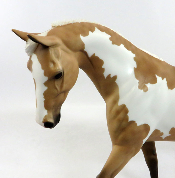 REED-OOAK PALOMINO PAINT PONY MODEL HORSE 1/27