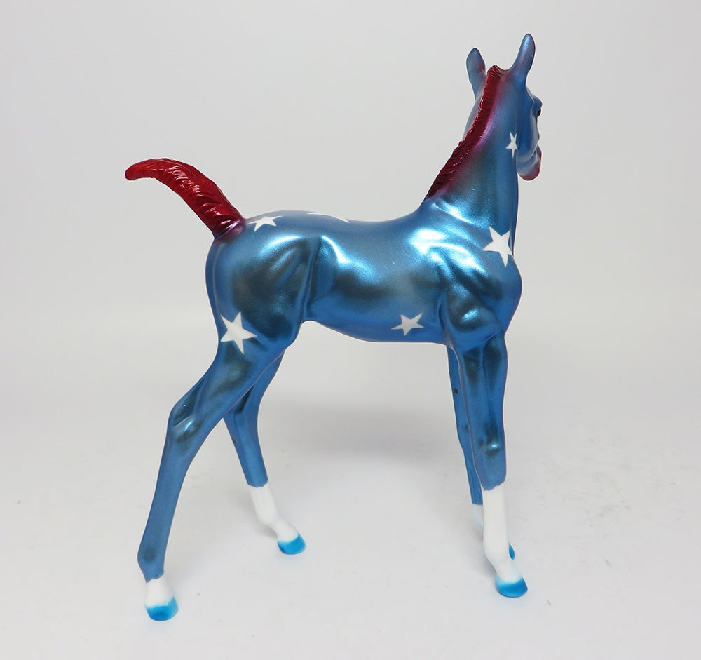 WONDER WOMAN-LE-6 HIGH SHEEN BLUE W/ STARS ARABIAN FOAL MODEL HORSE EQ 2017