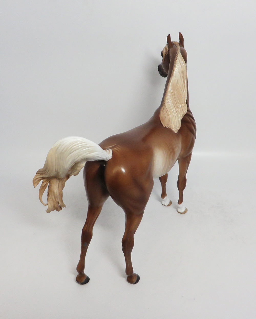 OXFORD CHARLIE-LIGHT SORREL RABICANO ARABIAN MODEL HORSE BY SHERYL LEISURE 2/16/18
