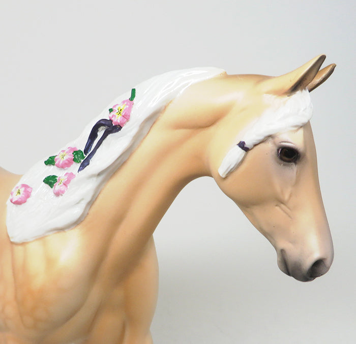 SPRING A MA THING - DAPPLED PALOMINO PONY MODEL HORSE - 3/11