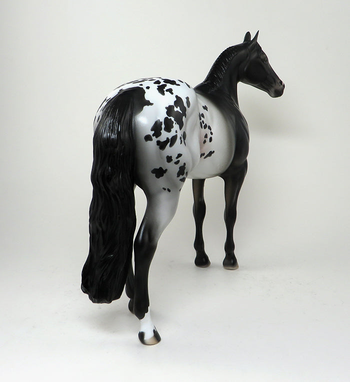 ISH Model Horse