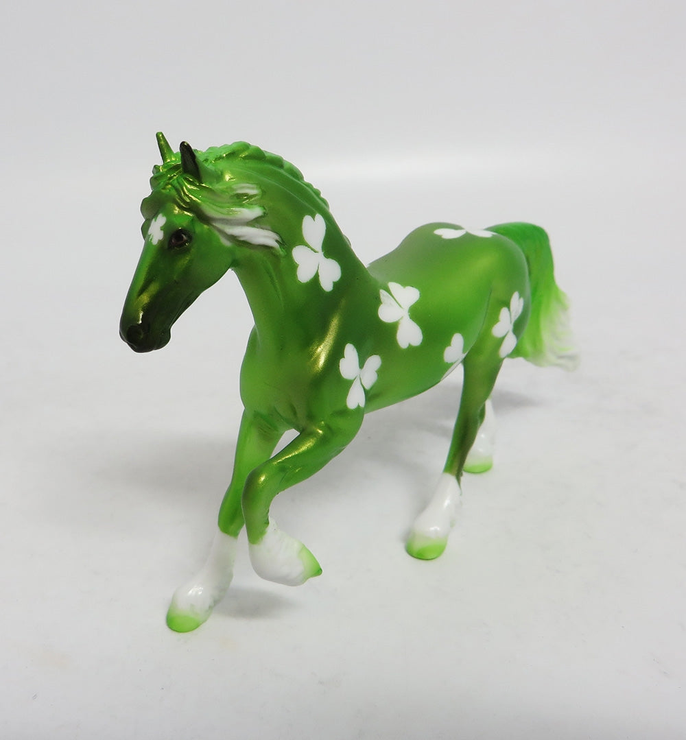 ST. PATRICK-OOAK DECORATOR FRESIAN CHIP 2/20/19
