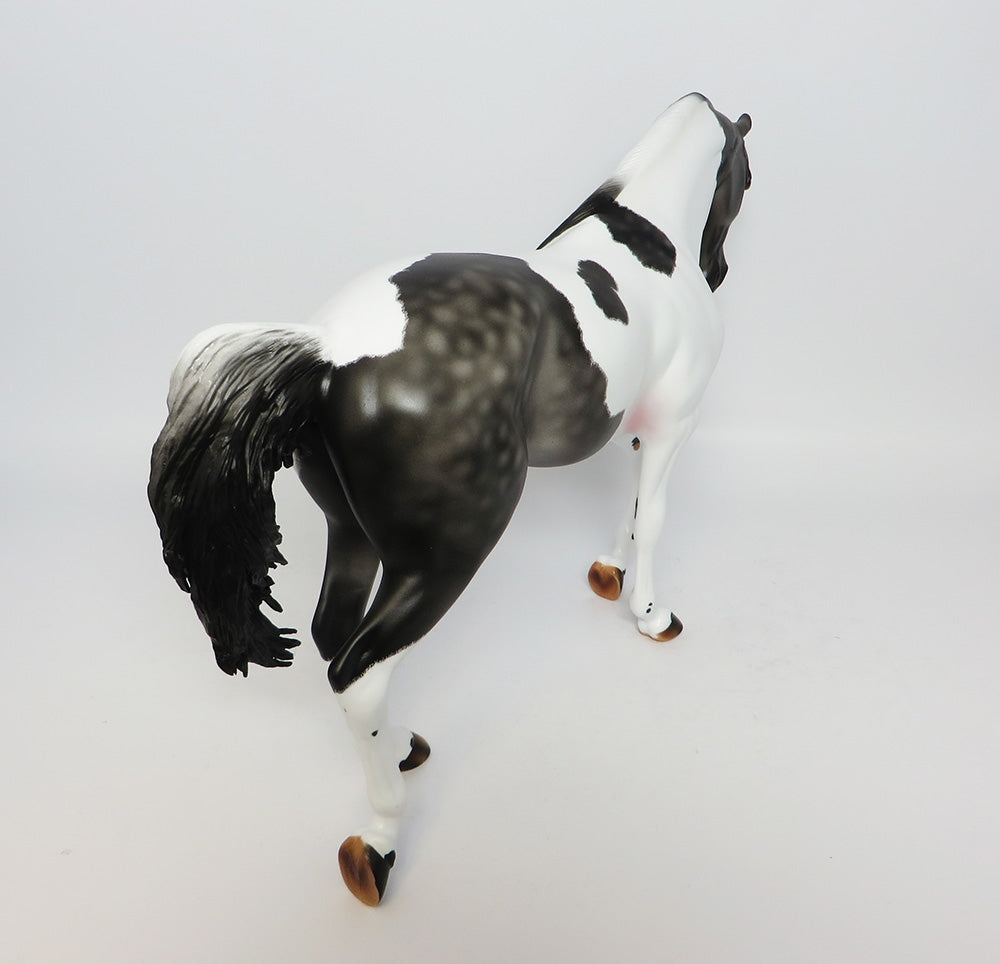 MIRACLE MILE-OOAK ETCHED DAPPLE GREY TOBIANO THOROUGHBRED MODEL HORSE EQ 2017