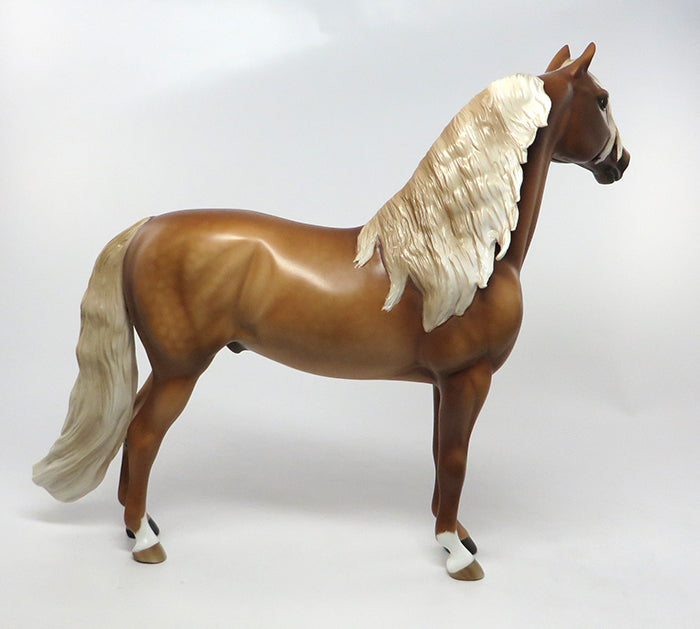 SUN SHINER-OOAK DAPPLED GOLDEN PALOMINO MORGAN MODEL HORSE BY SHERYL LEISURE 9/9