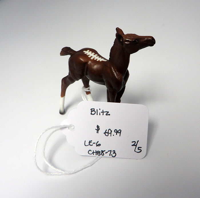 BLITZ-LE-6 FOOTBALL DECORATOR FOAL MODEL HORSE 2/6