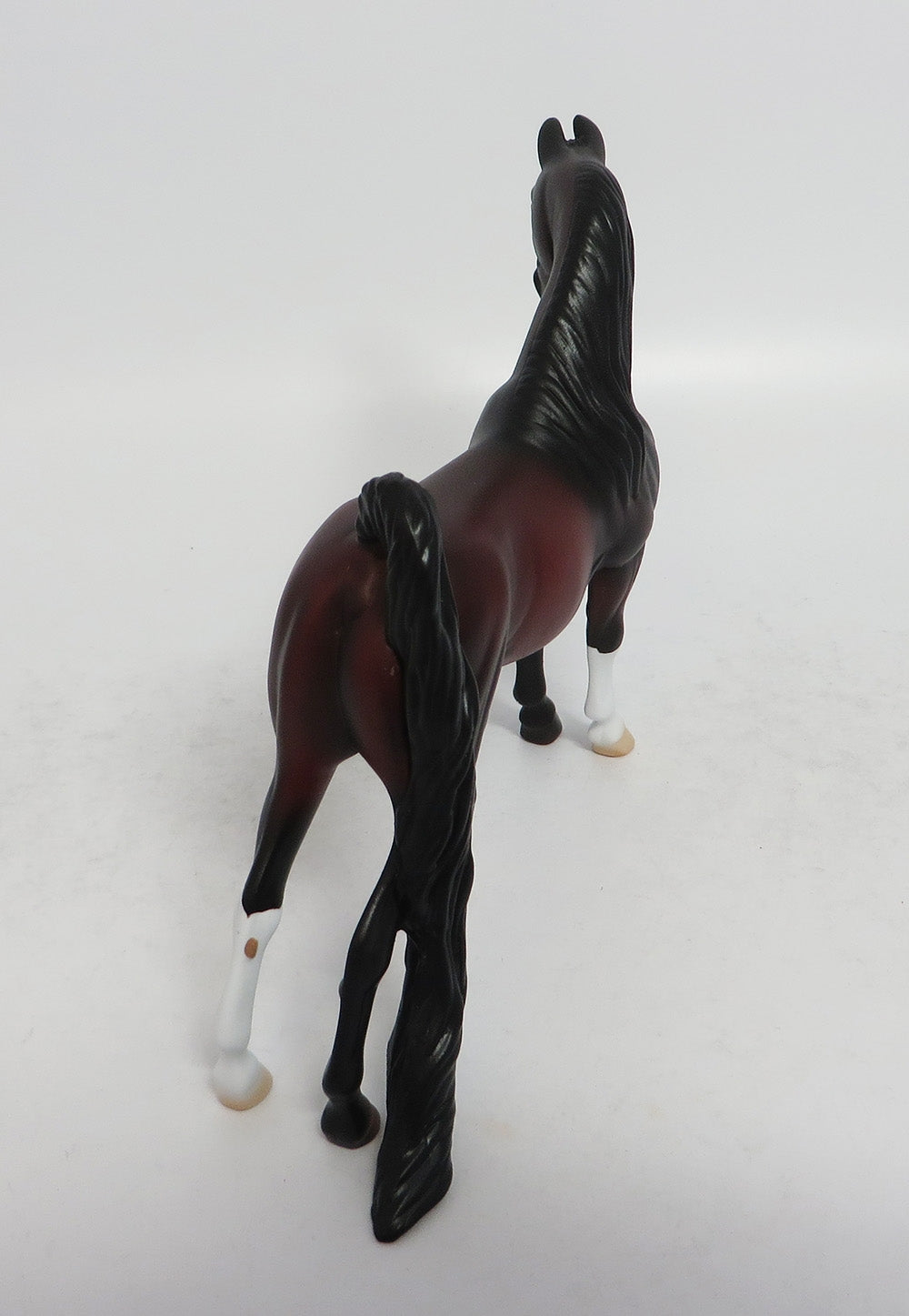 BAE-OOAK BAY SADDLBREAD PEBBLE EQUINW AFFAIRE 2018