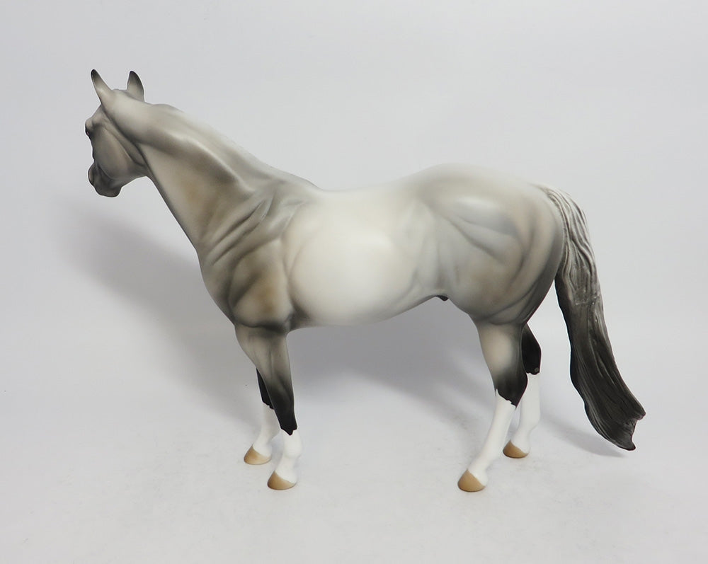 GRAYSEN-OOAK GREY ISH MODEL HORSE MIDWEST FAIR 2018