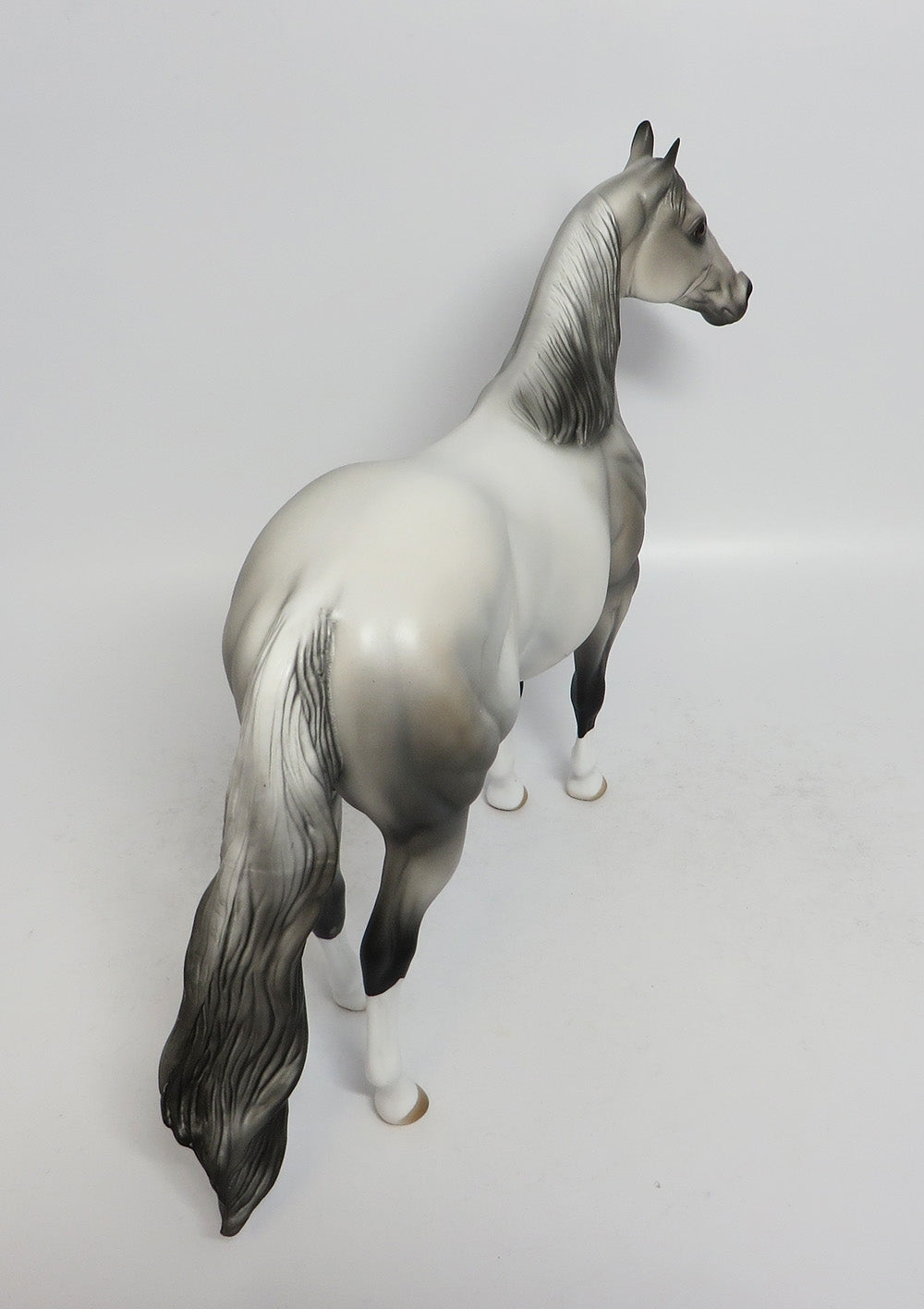 GRAYSEN-OOAK GREY ISH MODEL HORSE MIDWEST FAIR 2018