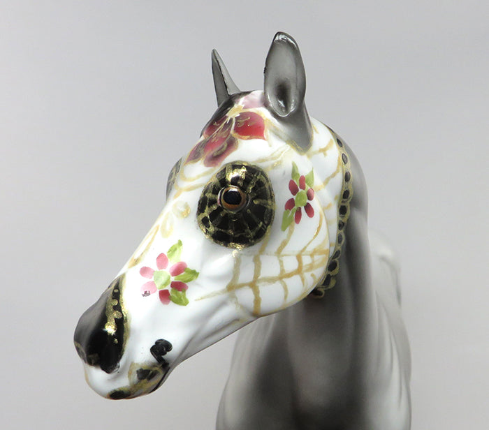 MAXILLA-OOAK DAPPLE GREY ISH SUGAR SKULL MODEL HORSE 9/9