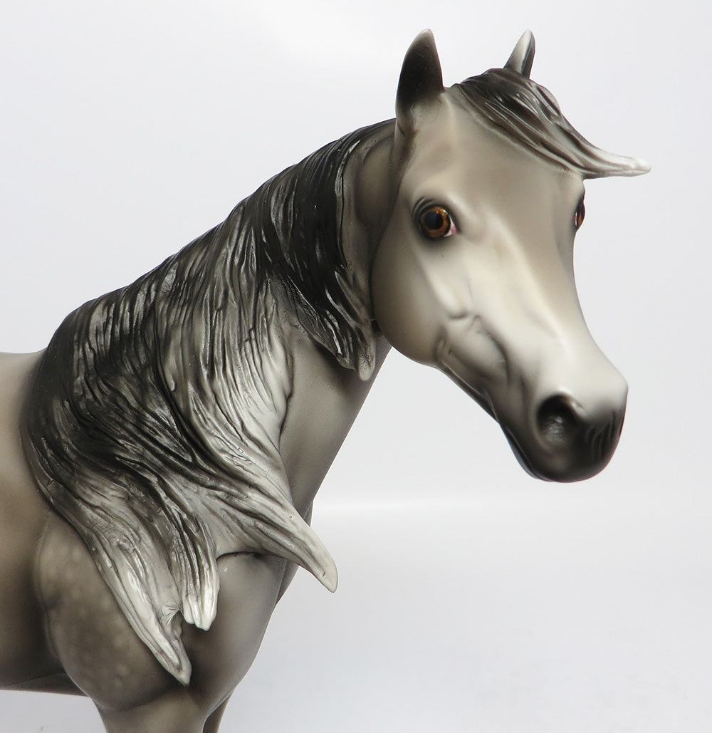 MR.TIN MAN-OOAK DAPPLE GREY ISH MODEL HORSE 7/27/17