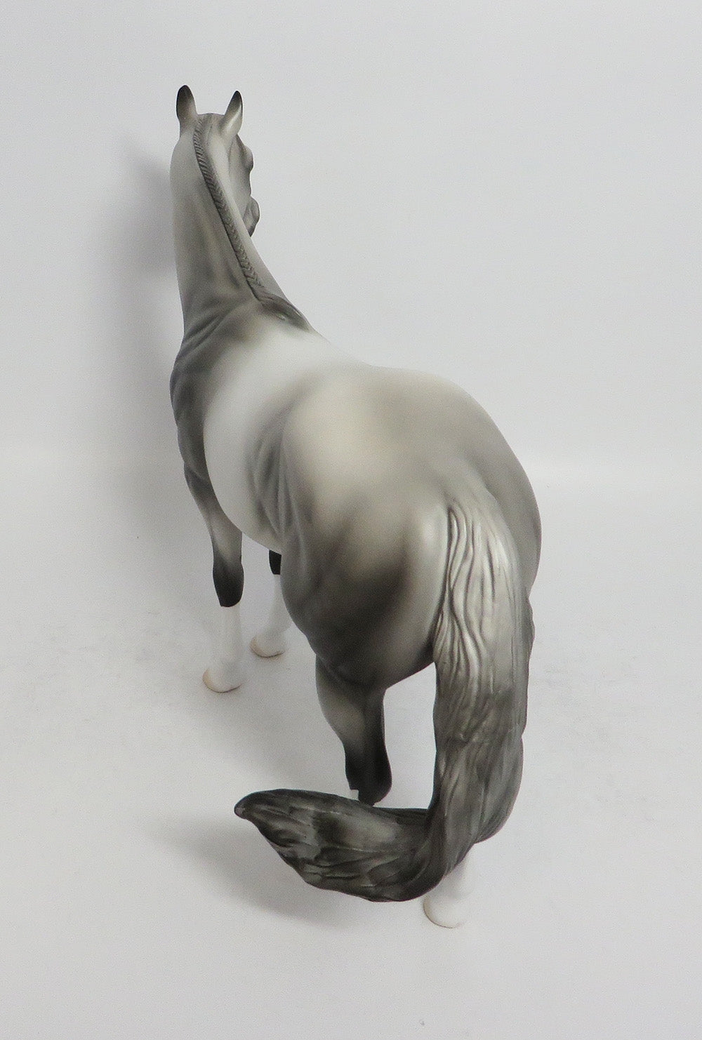 DORIAN GREY-OOAK GREY ISH MODEL HORSE MIDWEST FAIR 2018