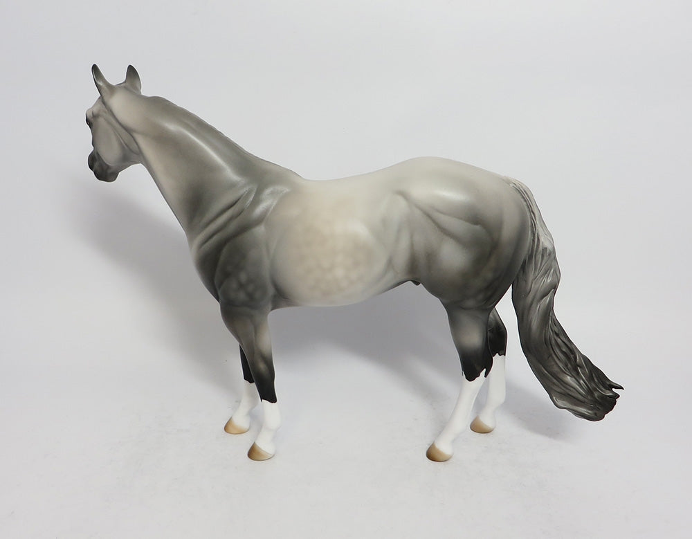 MISTY NIGHT-OOAK GREY ISH MODEL HORSE MIDWEST FAIR 2018