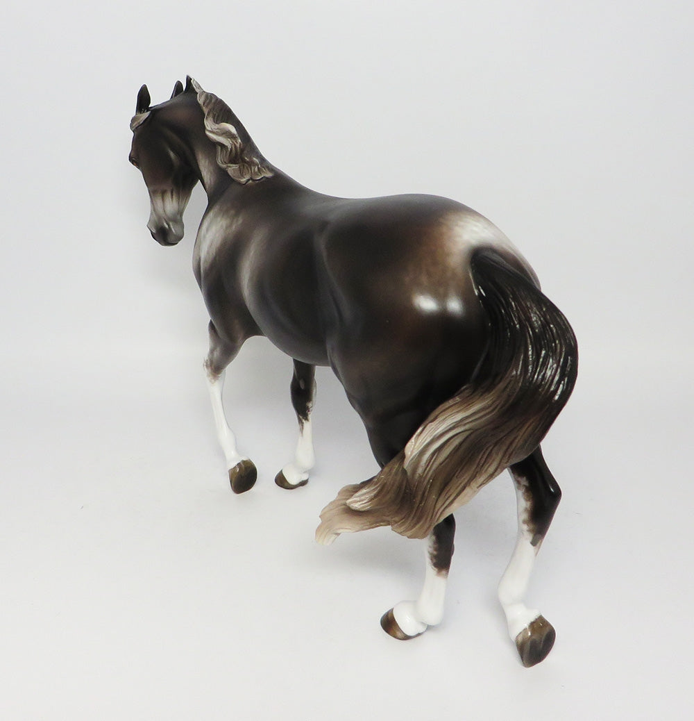 IMA FOX-OOAK-SABINO THOROUGHBRED MODEL HORSE 7/24/17