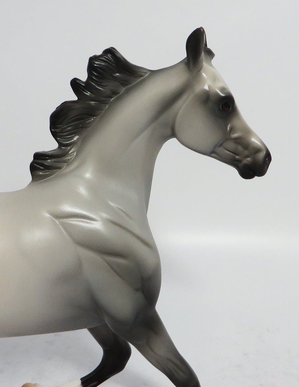 W&#39;KABI-OOAK GREY YEARLING MODEL HORSE MIDWEST FAIR 2018