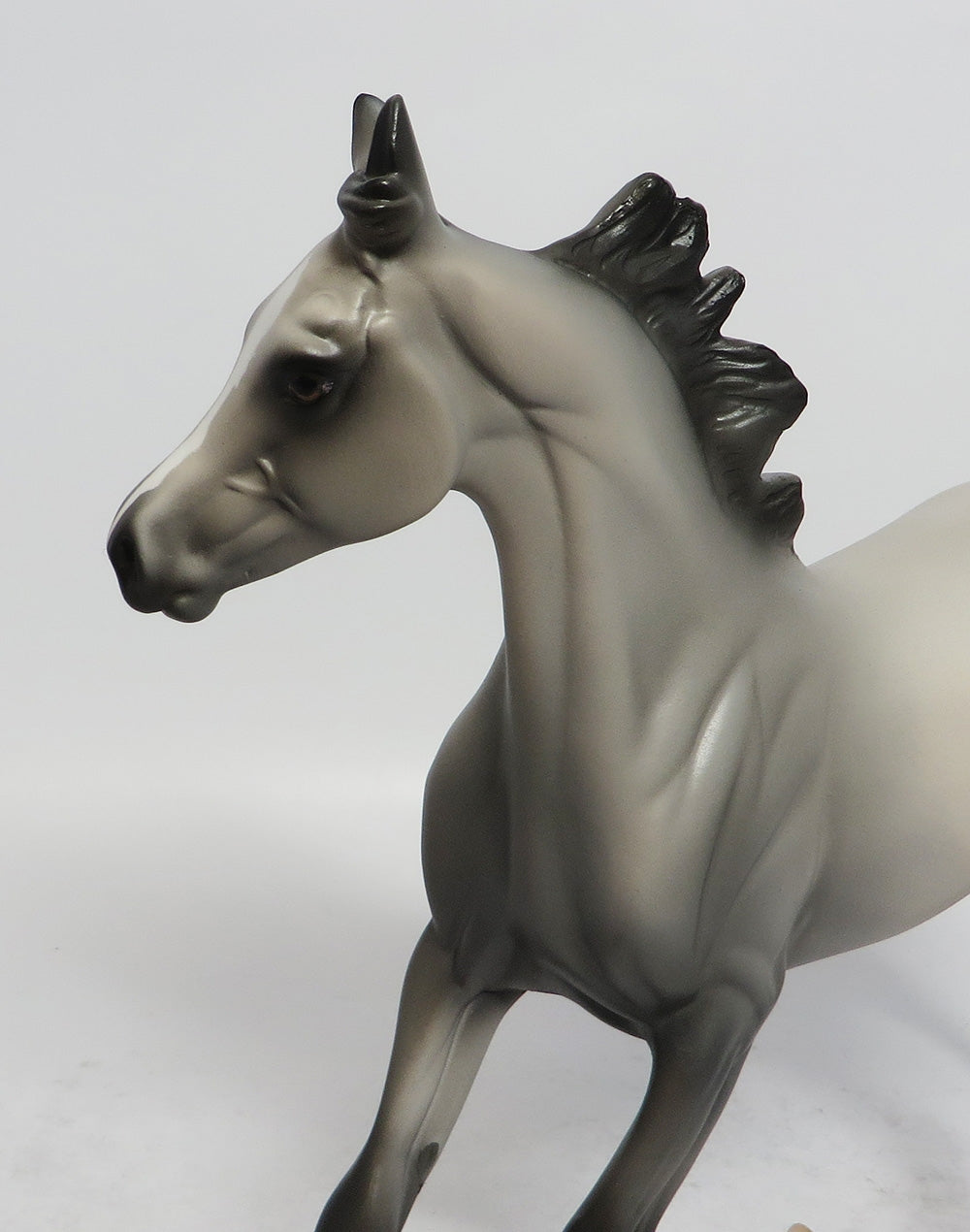 W&#39;KABI-OOAK GREY YEARLING MODEL HORSE MIDWEST FAIR 2018