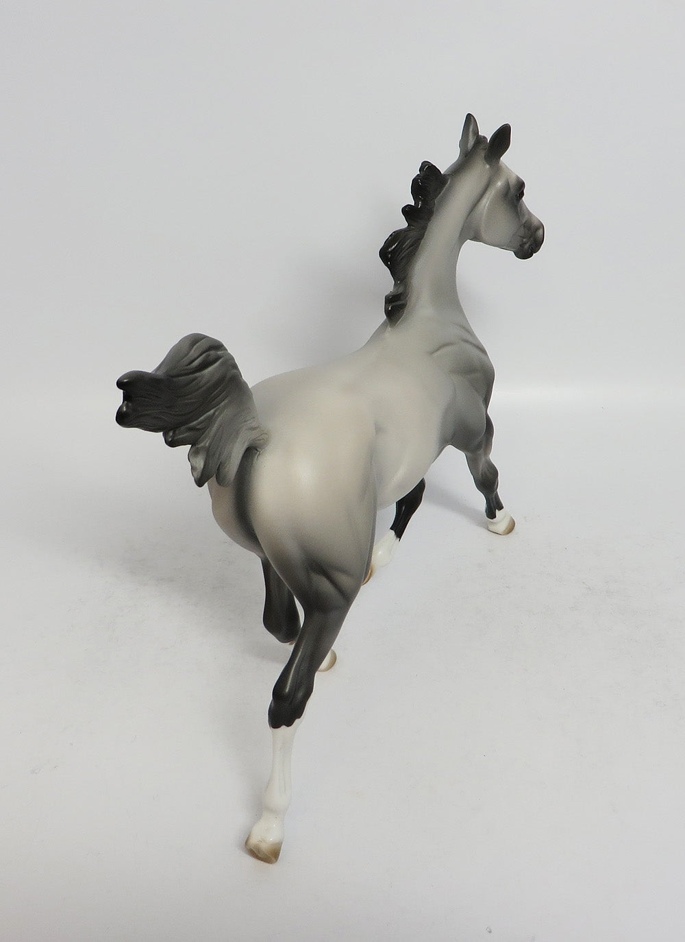 W&#39;KABI-OOAK GREY YEARLING MODEL HORSE MIDWEST FAIR 2018