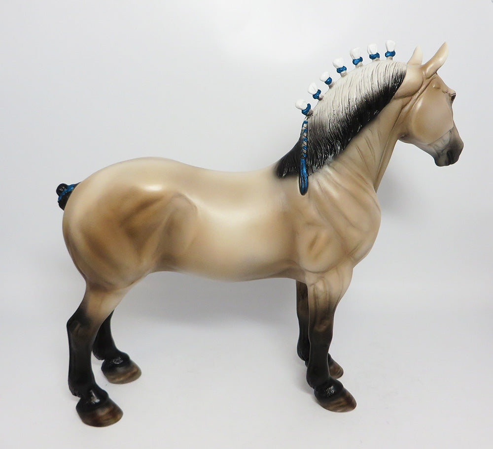 DUKE-OOAK PALE BUCKSKIN STANDING DRAFTER MODEL HORSE 7/27/17