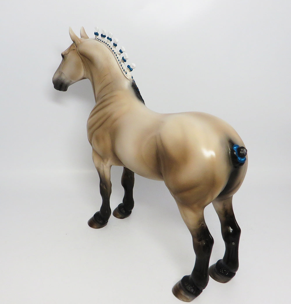 DUKE-OOAK PALE BUCKSKIN STANDING DRAFTER MODEL HORSE 7/27/17