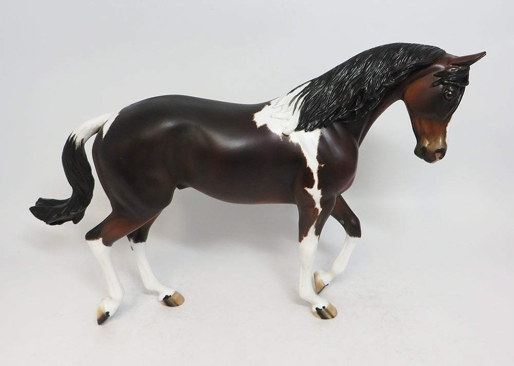 SMOKIN' HOT-OOAK BAY PAINT THOROUGHBRED MODEL HORSE BY JULIE KIEM 2-23-18
