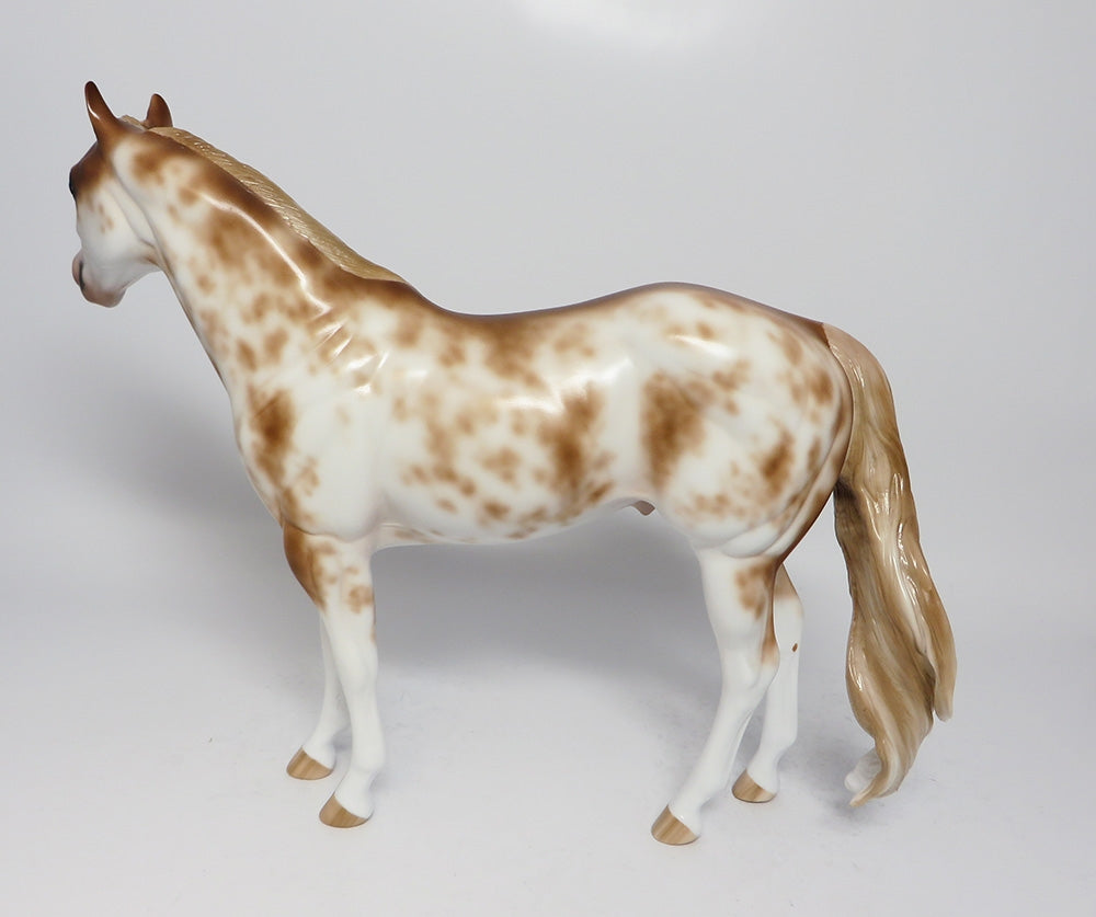 TESLA~OOAK CHESTNUT SABINO ISH MODEL HORSE BY SHERYL LEISURE 7/28/17