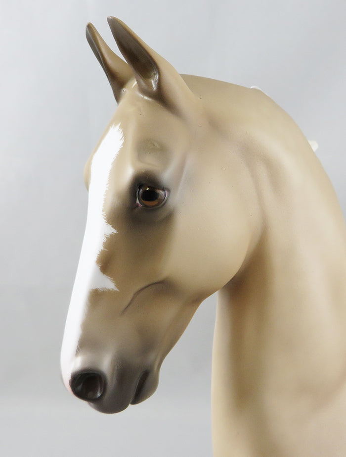 BARRANCA-OOAK PALOMINO SADDLEBRED MODEL HORSE 9/15