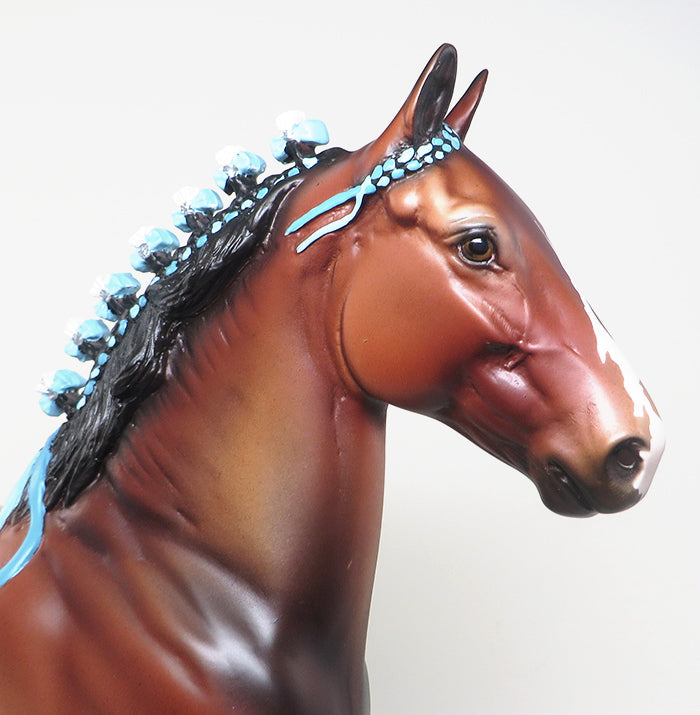 PETER STONE MODEL HORSE