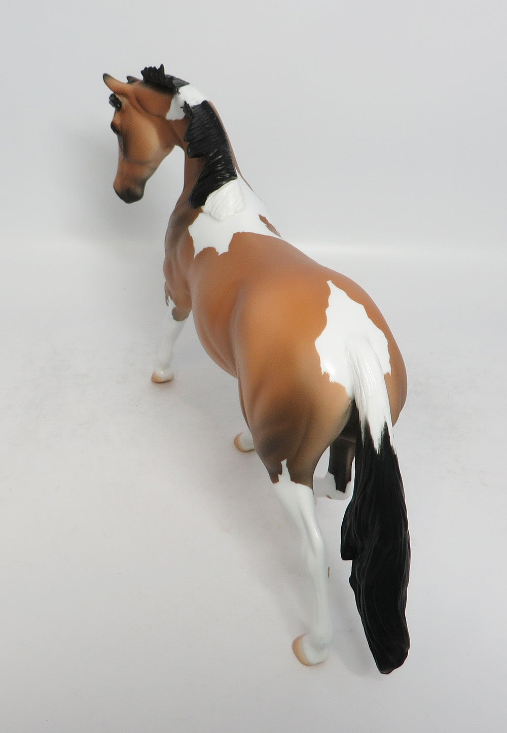 FITCHBURG - LE5 BUCKSKIN PINTO PONY MODEL HORSE MW2018