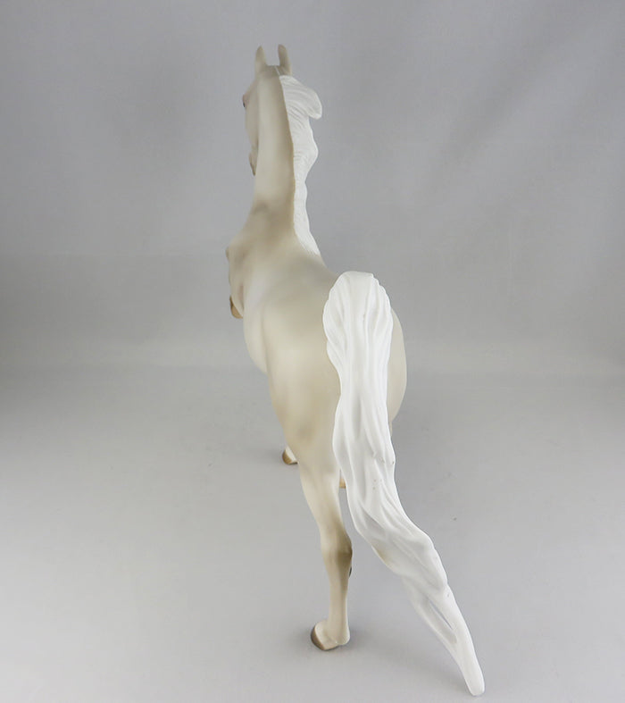 OVERDRIVE-OOAK PERLINO SADDLEBRED MODEL HORSE EQ 2016