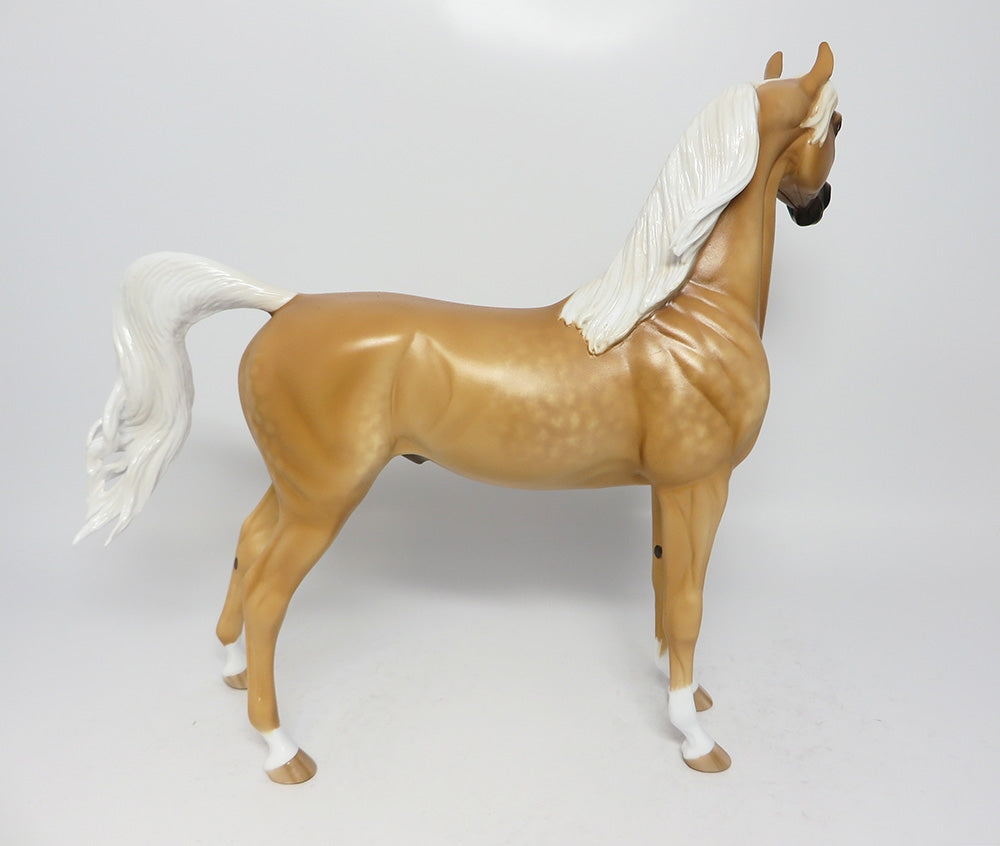 SAVAGE-OOAK DAPPLE GOLDEN PALOMINO ARABIAN MODEL HORSE 8/2/17