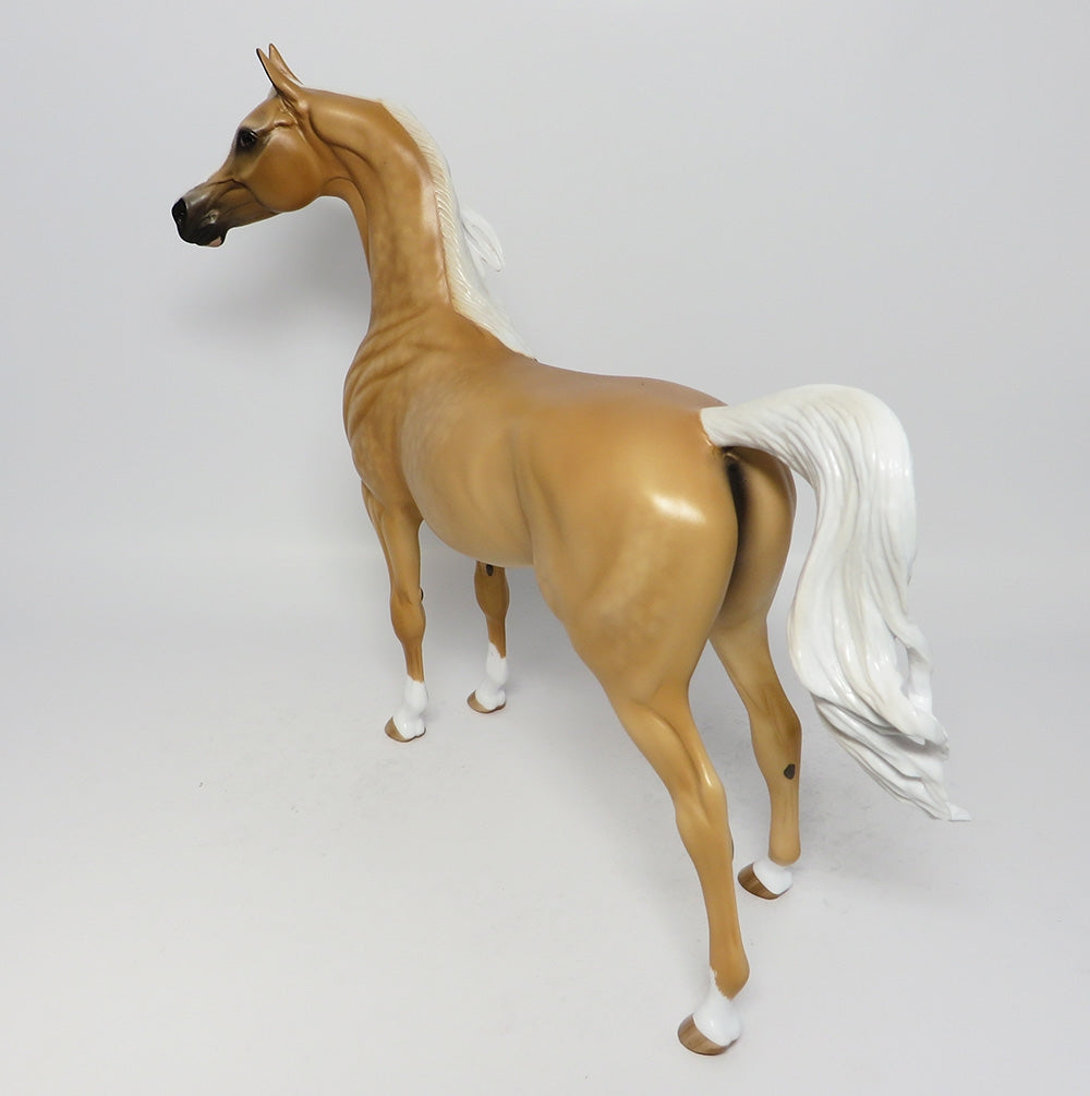 SAVAGE-OOAK DAPPLE GOLDEN PALOMINO ARABIAN MODEL HORSE 8/2/17