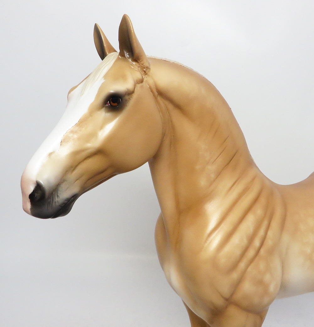 RANSOM-OOAK STAR DAPPLE PALOMINO STANDING DRAFTER MODEL HORSE 8/1/17